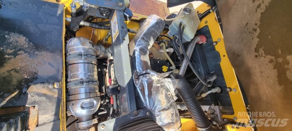 JCB NC ST-9 Kĺbové nákladné autá
