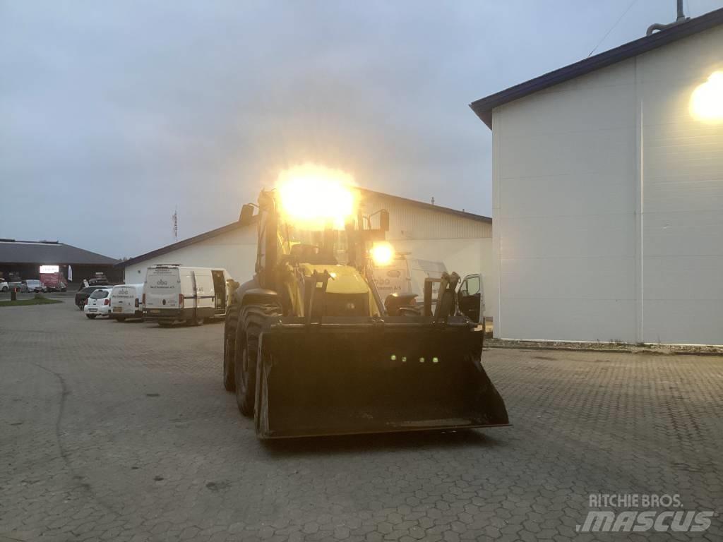 New Holland B 115 C Rýpadlo-nakladače