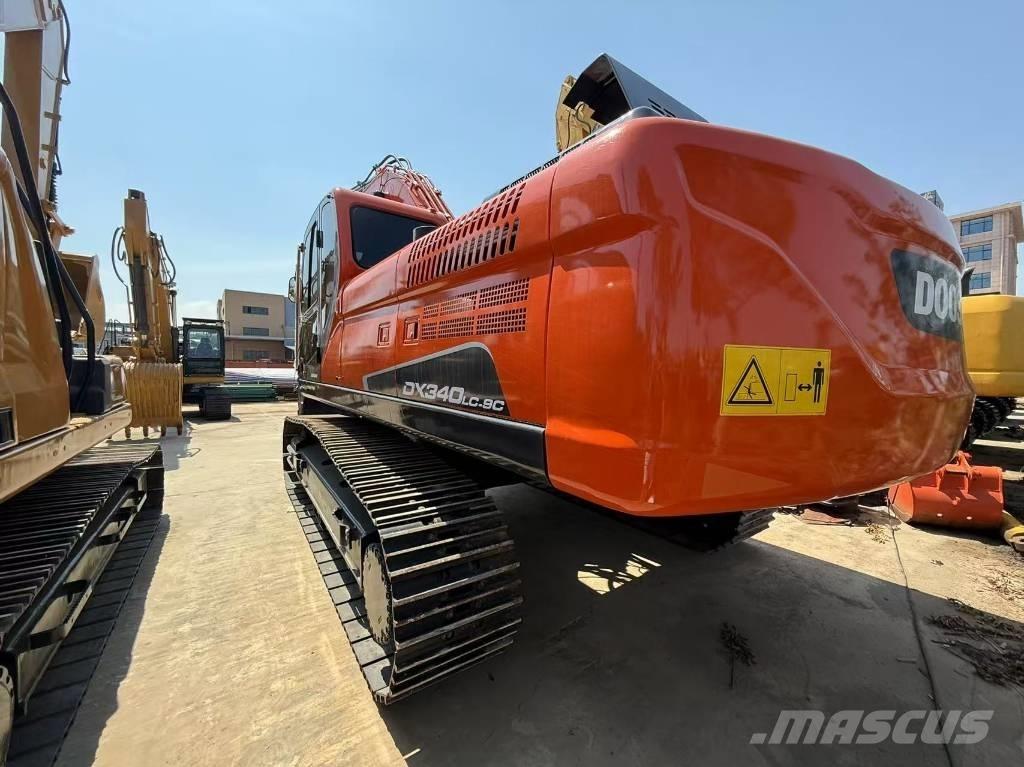 Doosan DX 340 Pásové rýpadlá
