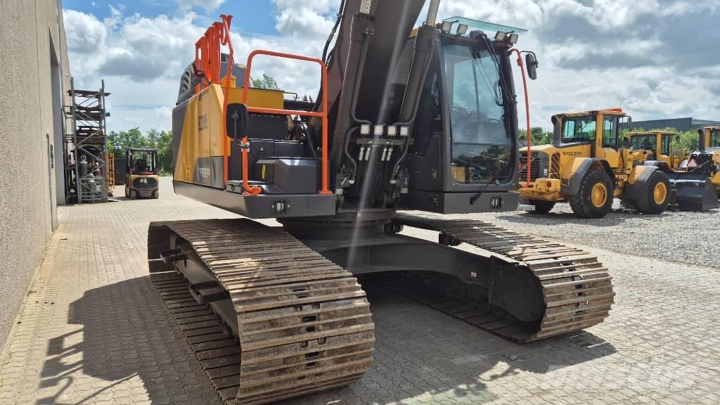Volvo EC 250 EL Pásové rýpadlá