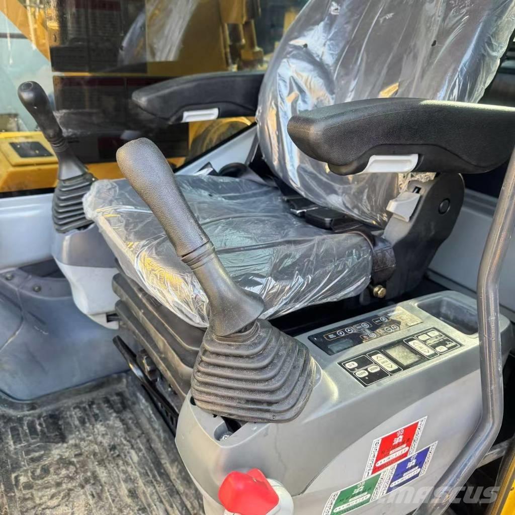 Komatsu PC 300 LC-7 Pásové rýpadlá