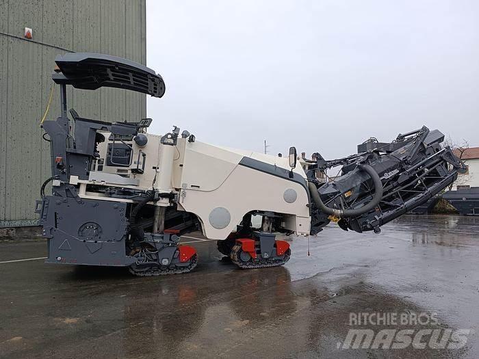 Wirtgen W100 Fi Stroje na výrobu betónových prefabrikátov