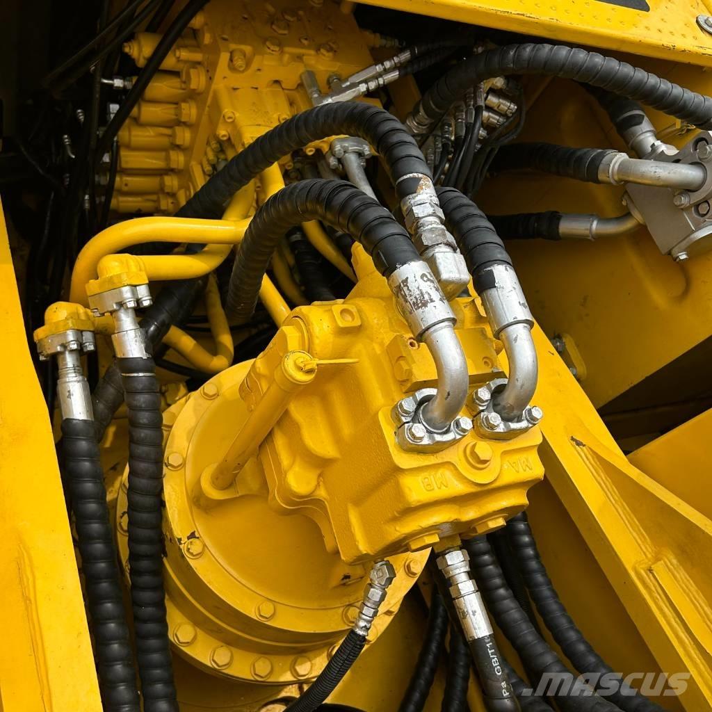 Komatsu 450 Pásové rýpadlá