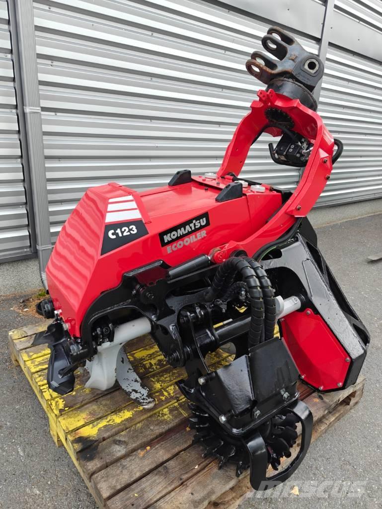 Komatsu C 123 Žatevné hlavy