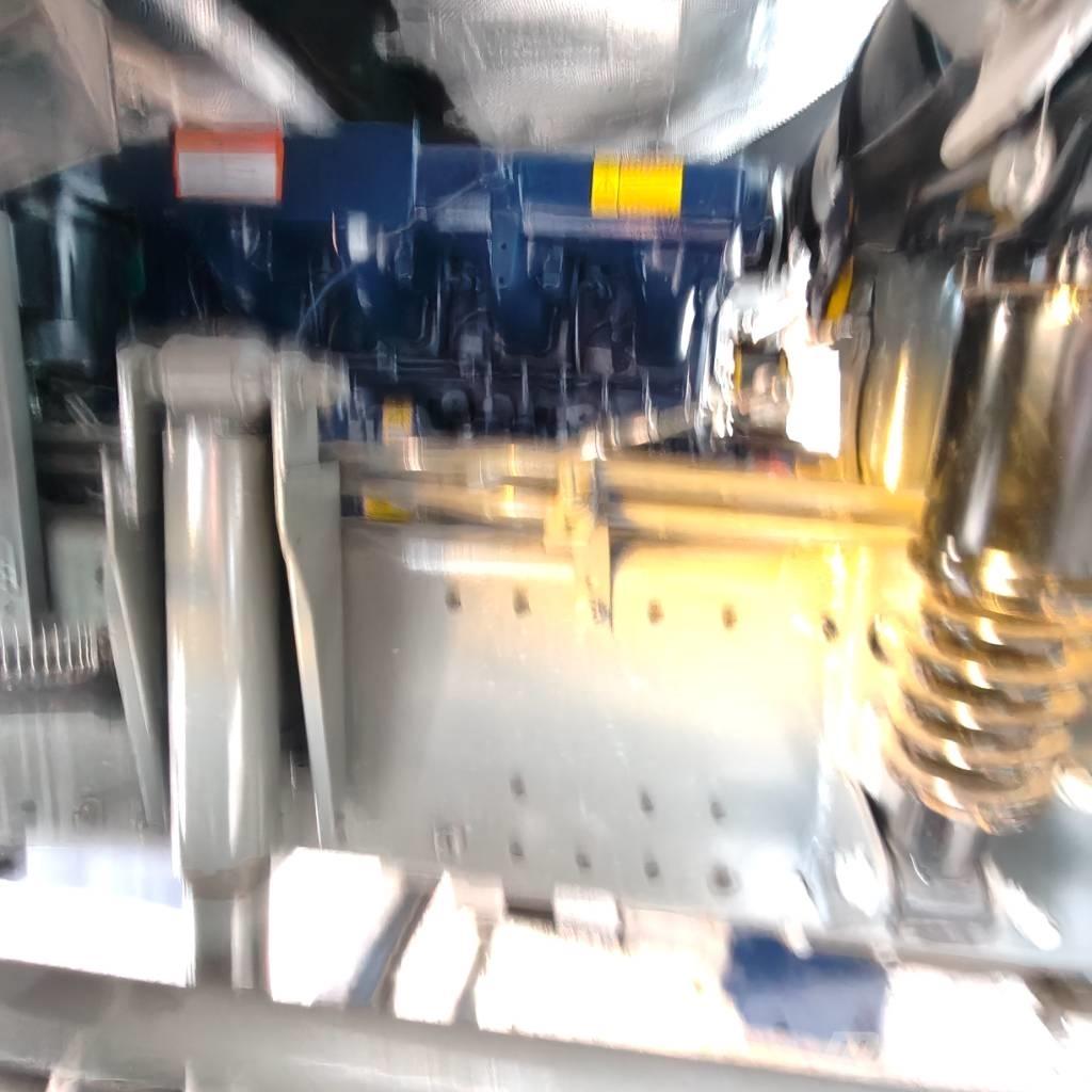 Howo 371 8x4 Sklápače