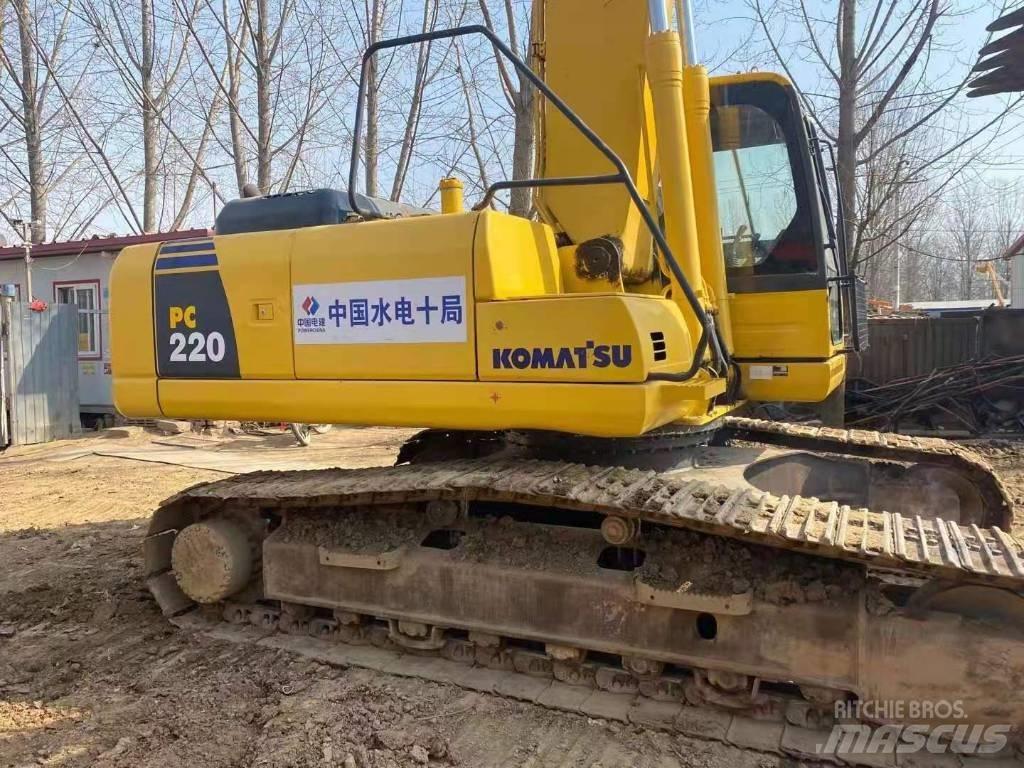 Komatsu pc220-8 Pásové rýpadlá