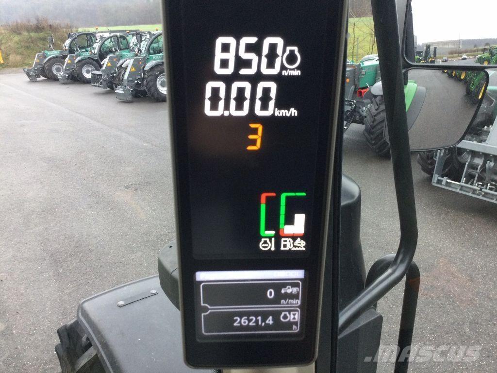 John Deere 6110M Traktory