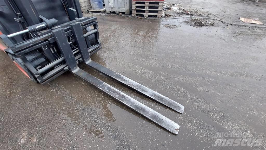 Linde E 30HL-01/600 Akumulátorové vozíky