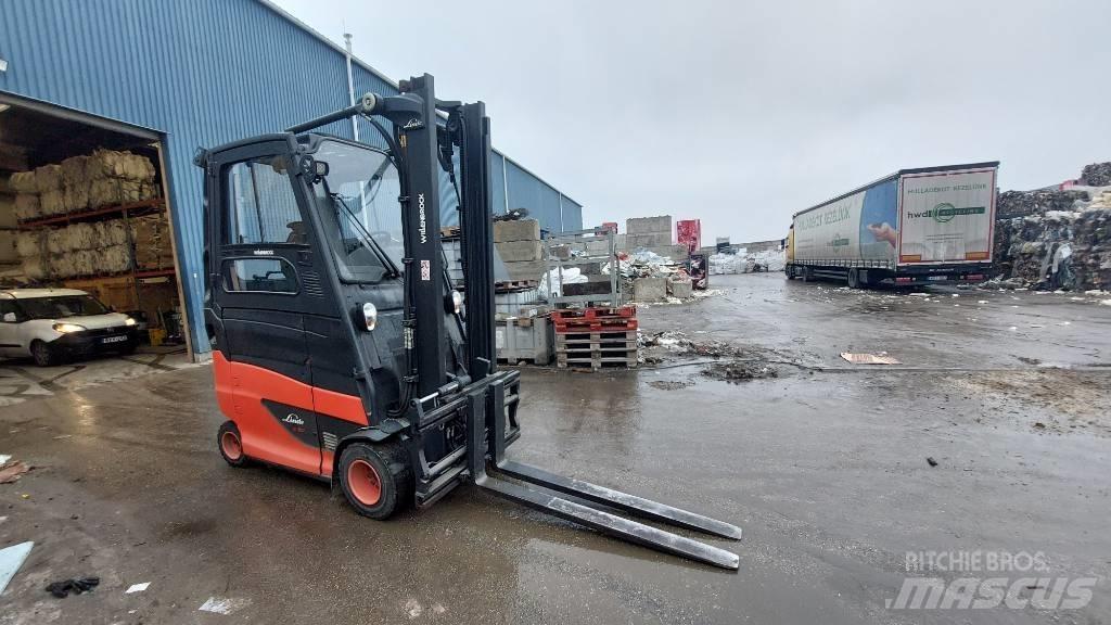 Linde E 30HL-01/600 Akumulátorové vozíky