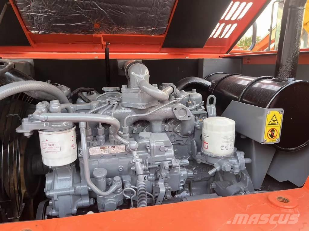 Hitachi ZX 70 Midi rýpadlá 7 t - 12 t