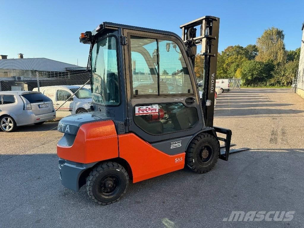 Toyota 02-8FDF25 Dieselové vozíky