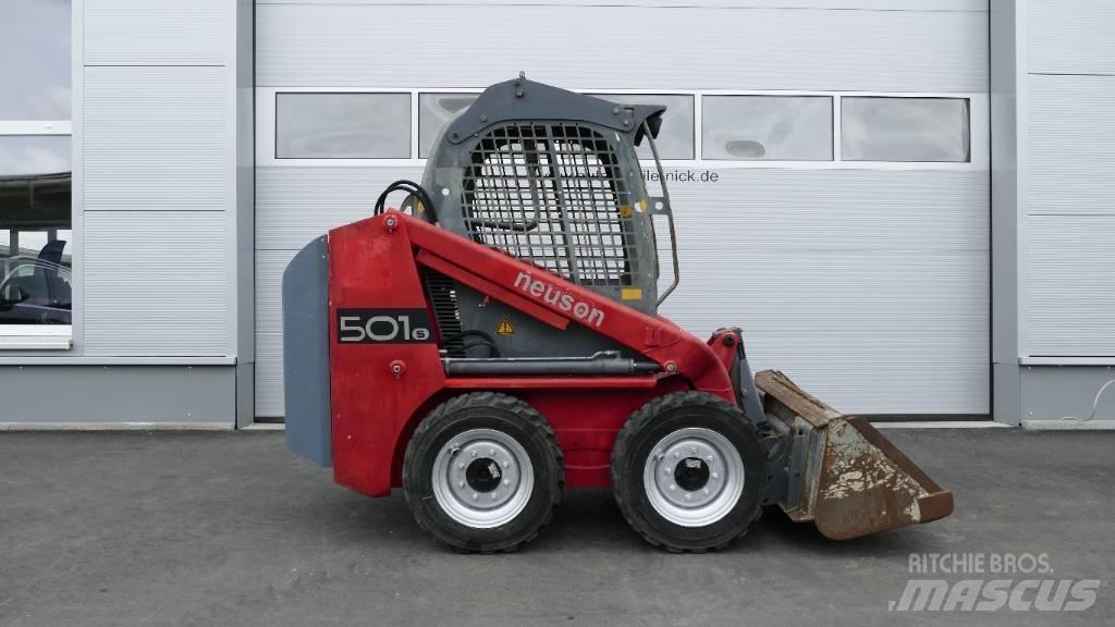 Neuson 501 S Šmykom riadené nakladače