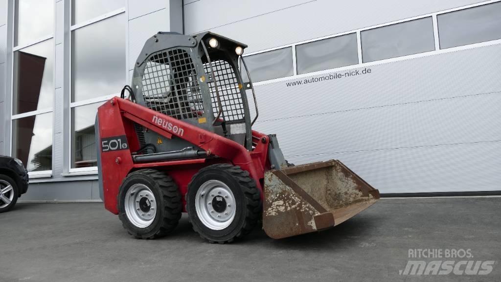 Neuson 501 S Šmykom riadené nakladače