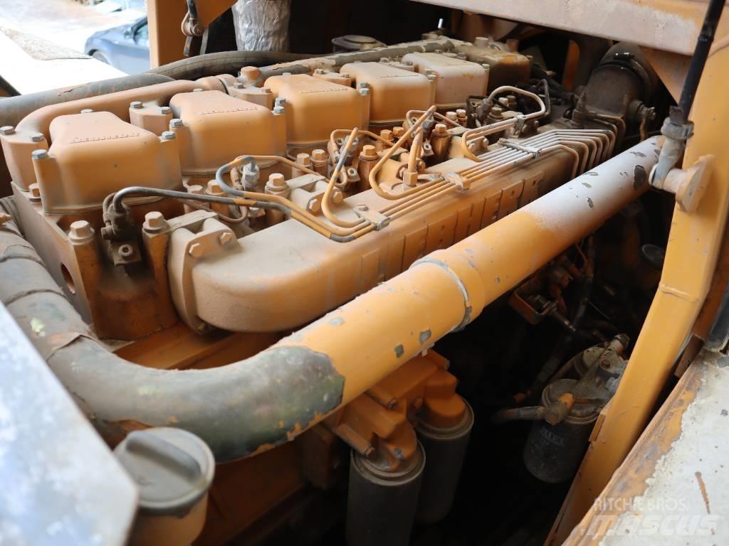 Liebherr L 551 Kolesové nakladače