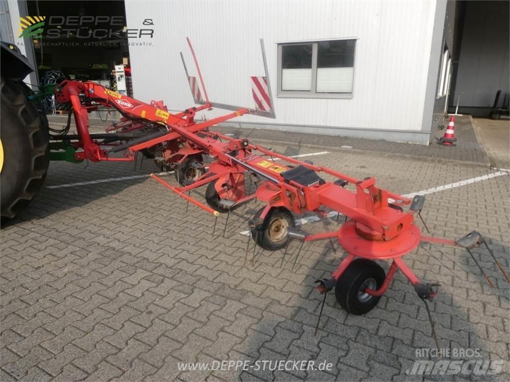 Kuhn GF 8702 Obracače a zhrabovače sena
