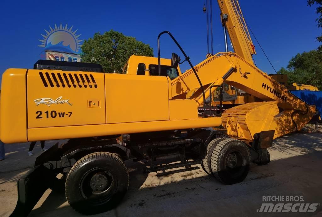 Hyundai R210W-7 Kolesové rýpadlá