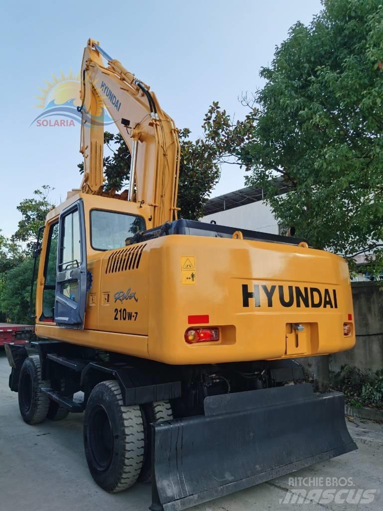 Hyundai R210W-7 Kolesové rýpadlá