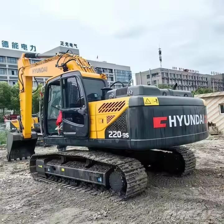 Hyundai 220-9S Pásové rýpadlá
