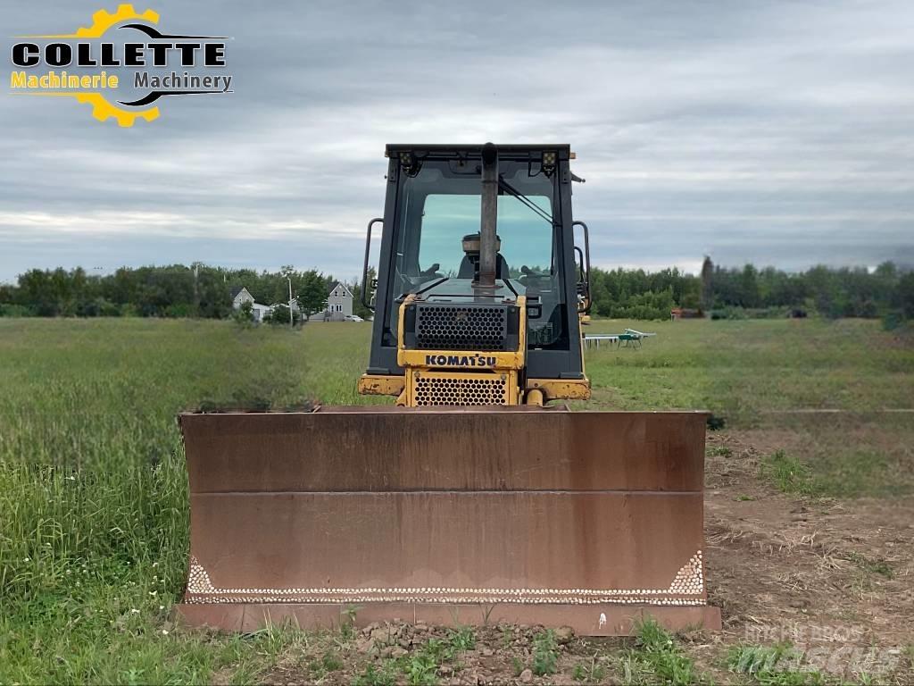 Komatsu D 39 EX-21 A Pásové dozéry
