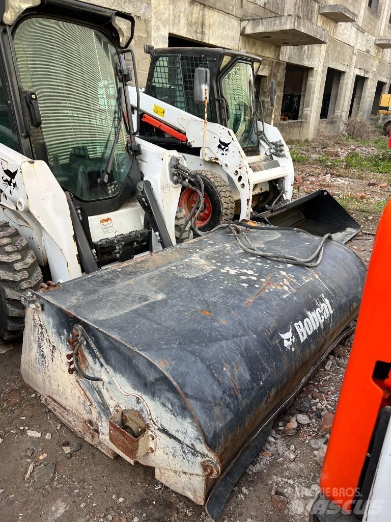 Bobcat S550 Kolesové nakladače