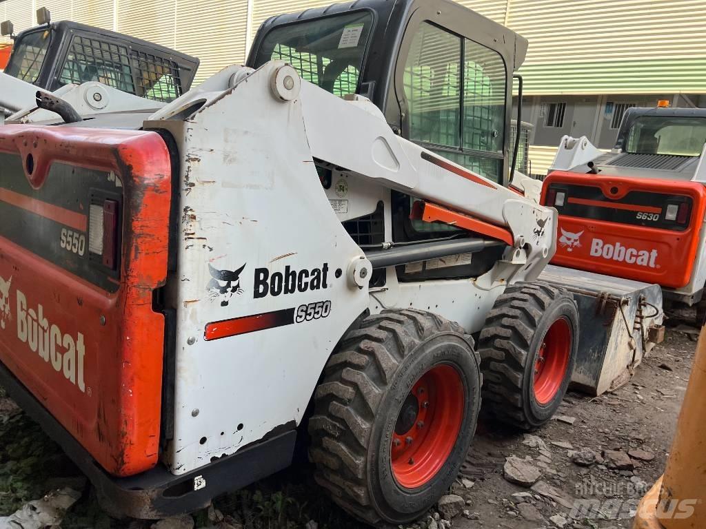 Bobcat S550 Kolesové nakladače