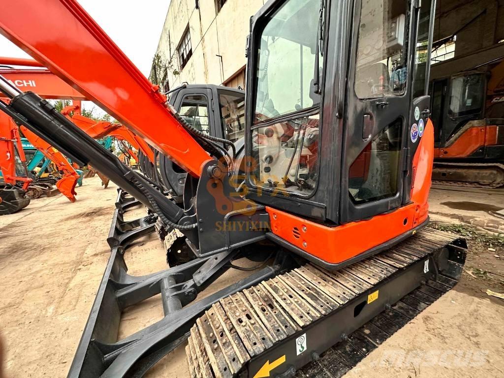 Hitachi ZX 68USR-5A Mini rýpadlá < 7t