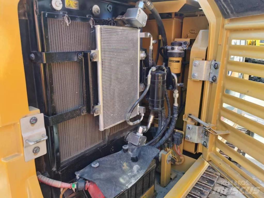 CAT 305.5E2 Pásové rýpadlá