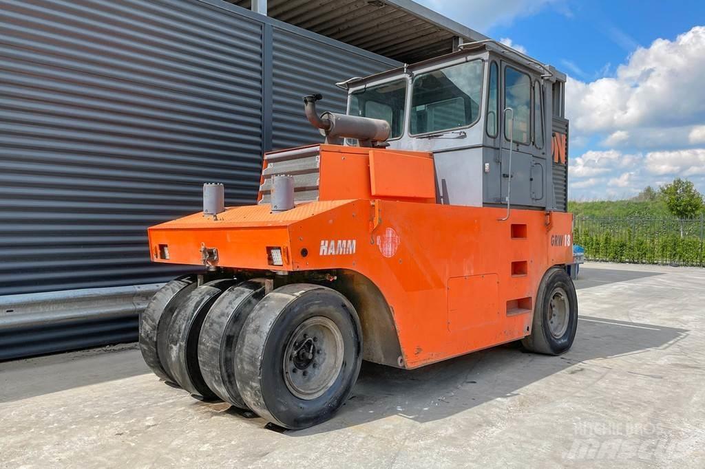Hamm GRW 24 Pneumatikové valce