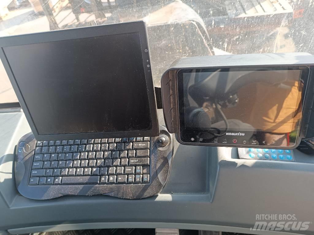 Komatsu KOMATSU 845 Lesné traktory
