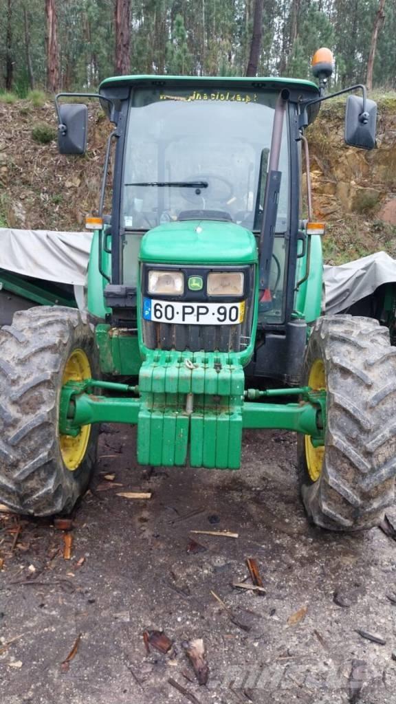 John Deere 5075 E Traktory
