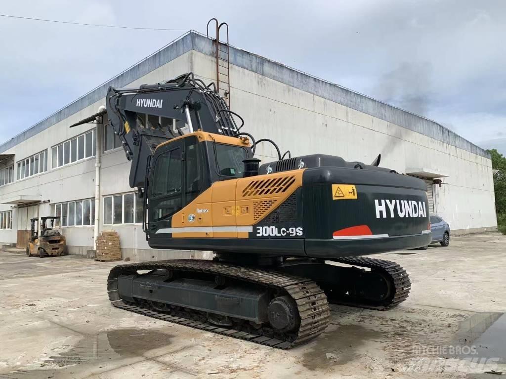 Hyundai R300LS-9S Pásové rýpadlá