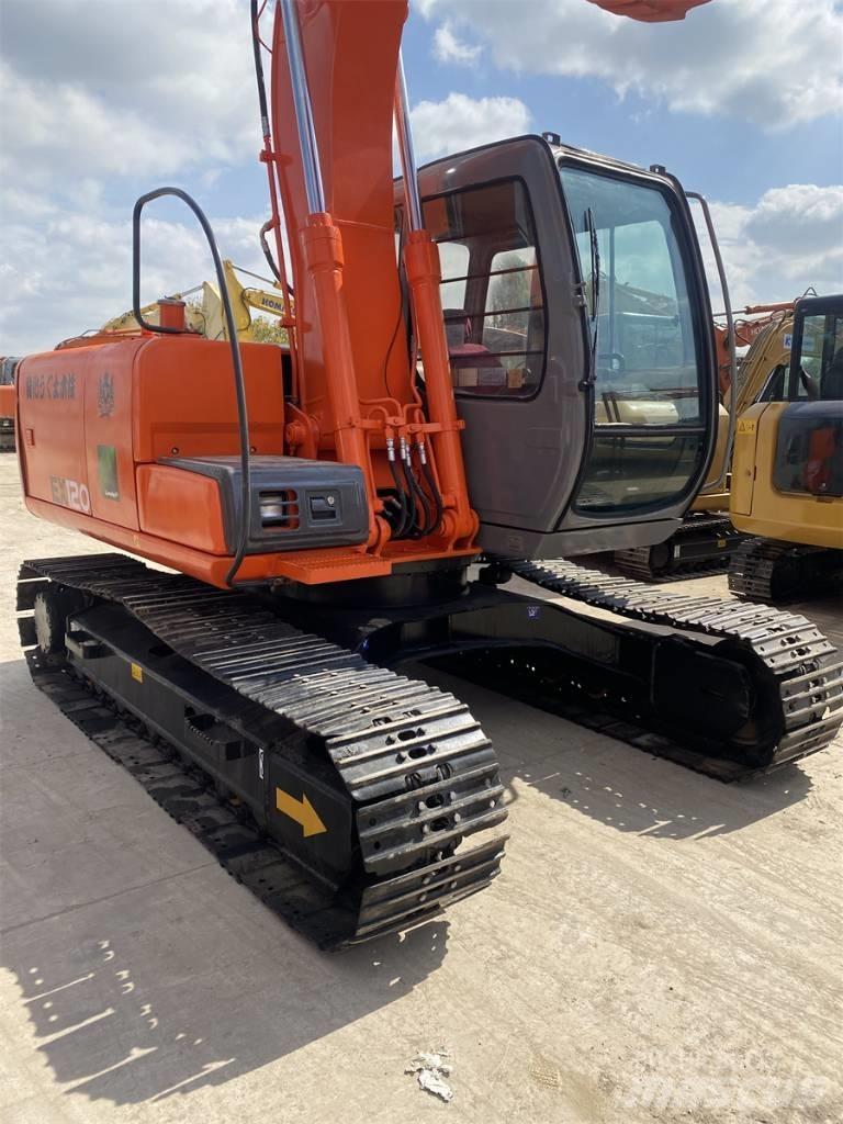 Hitachi EX120 Pásové rýpadlá