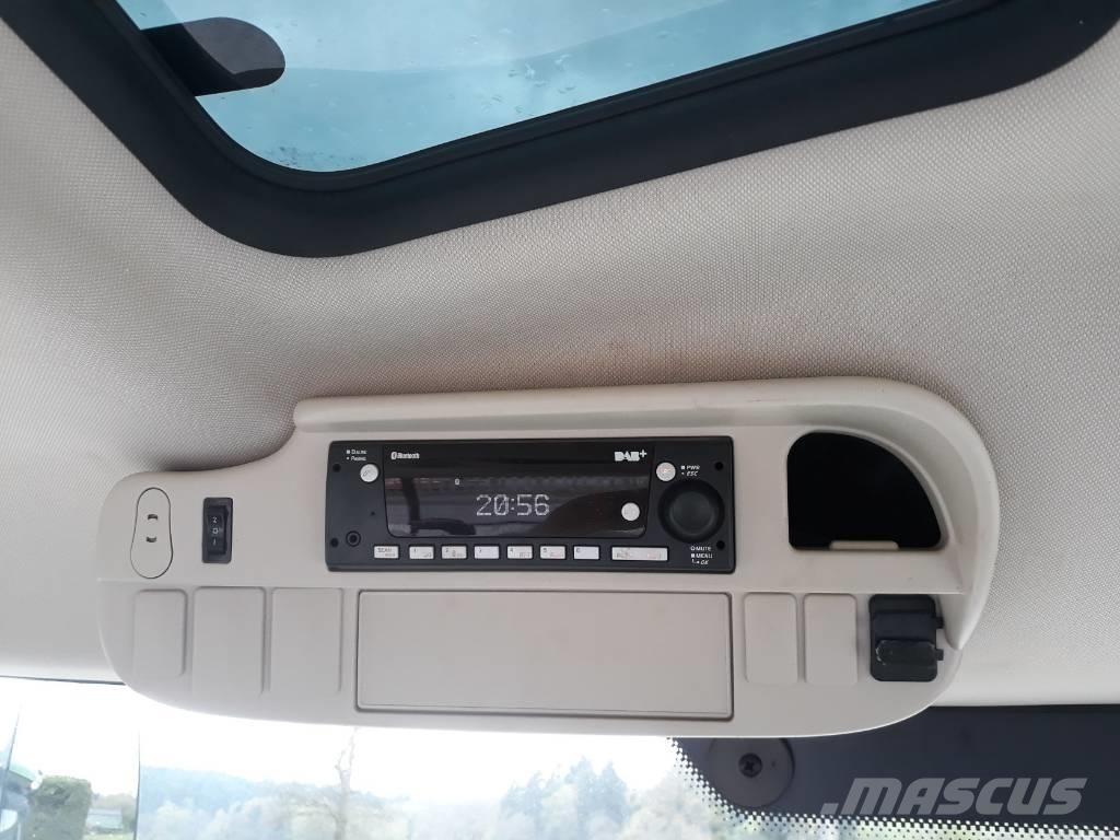 John Deere 6120 R Traktory