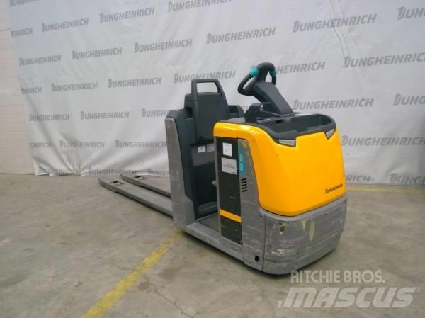 Jungheinrich ECE 225 Nízkozdvižné vozíky