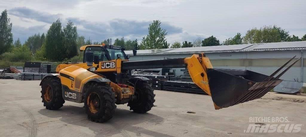 JCB 532-70AGS Viacúčelové nakladače