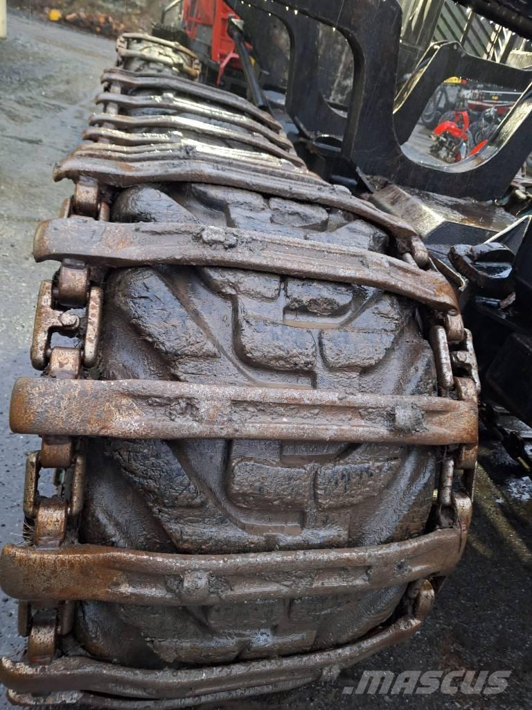 Komatsu 875 Lesné traktory