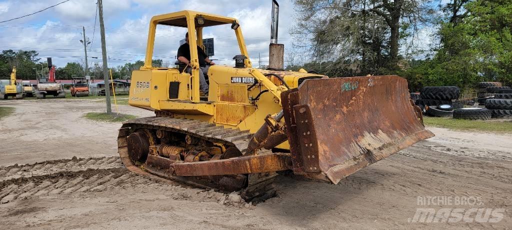 John Deere 850 B Pásové dozéry