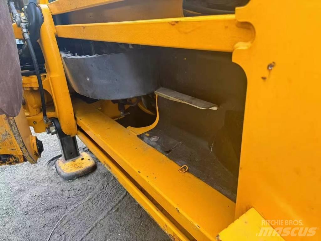 JCB 3 CX Rýpadlo-nakladače