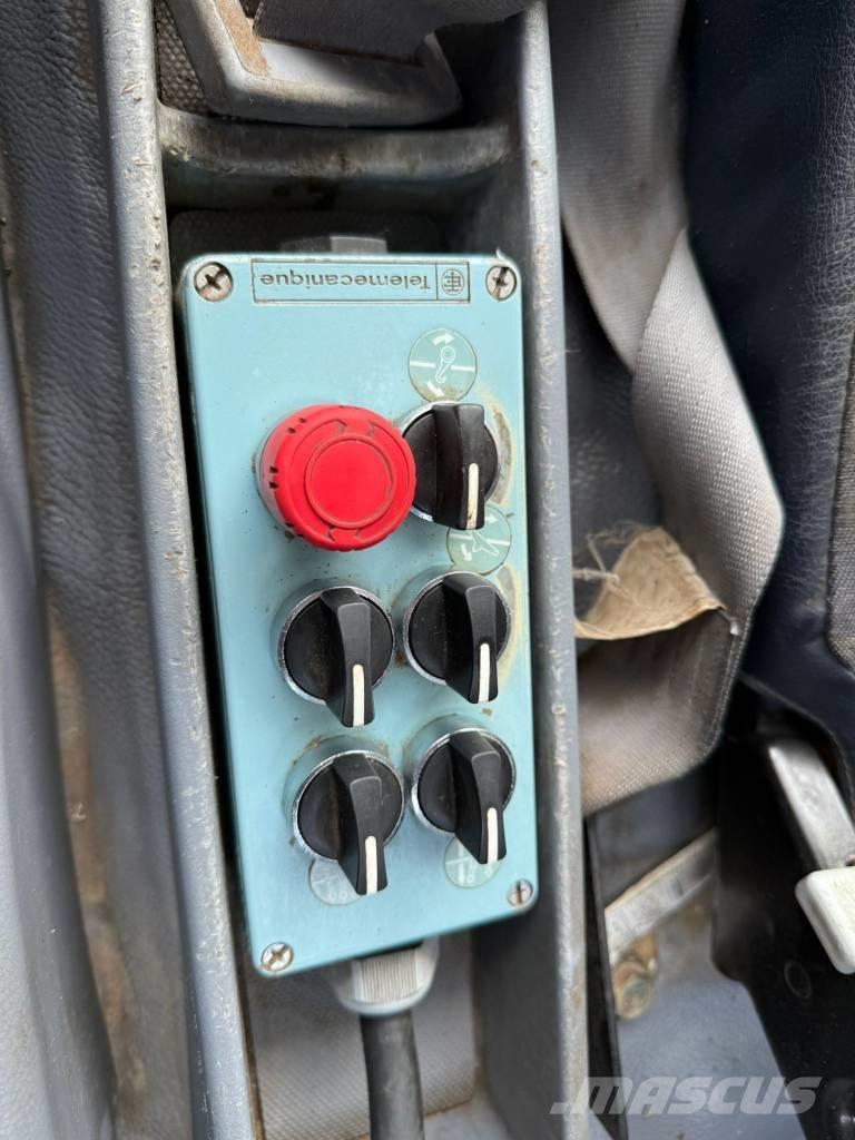 Mitsubishi FUSO Nosiče kontajnerov/Prepravníky kontajnerov