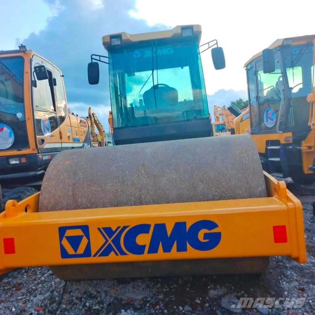 XCMG XS 183 J Ťahačové valce