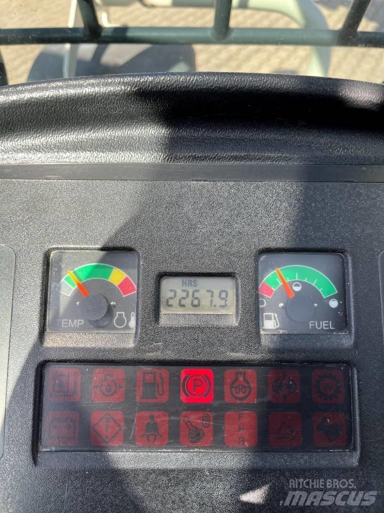 Bobcat T 2250 Teleskopické manipulátory
