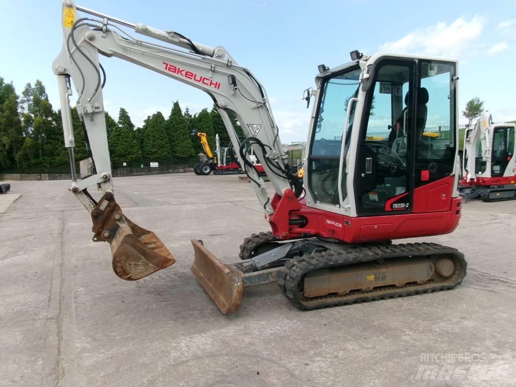 Takeuchi TB235-2 Mini rýpadlá < 7t