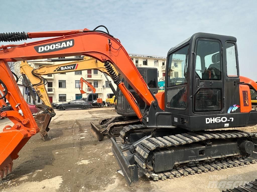 Doosan DH 60 Mini rýpadlá < 7t