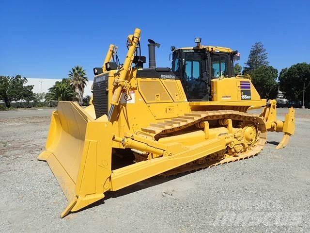 Komatsu D155AXi-8 Pásové dozéry