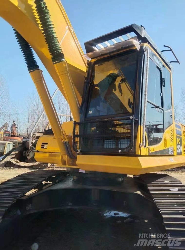 Komatsu PC 220-8 Pásové rýpadlá