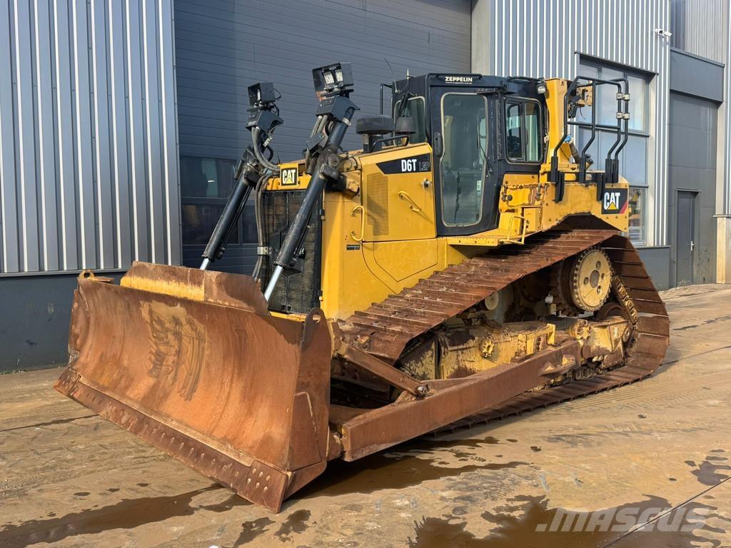 CAT D6T LGP Pásové dozéry