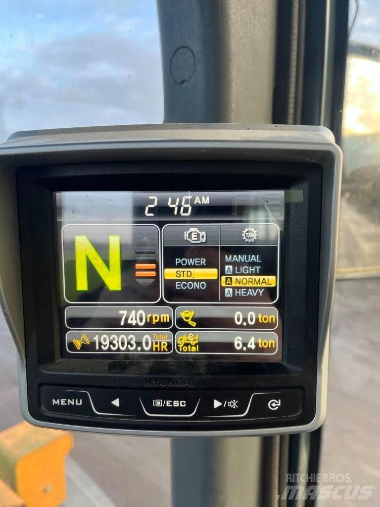 Hyundai HL 760-9 Kolesové nakladače