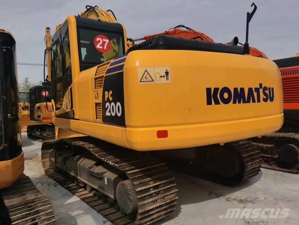 Komatsu PC 200-8 Pásové rýpadlá