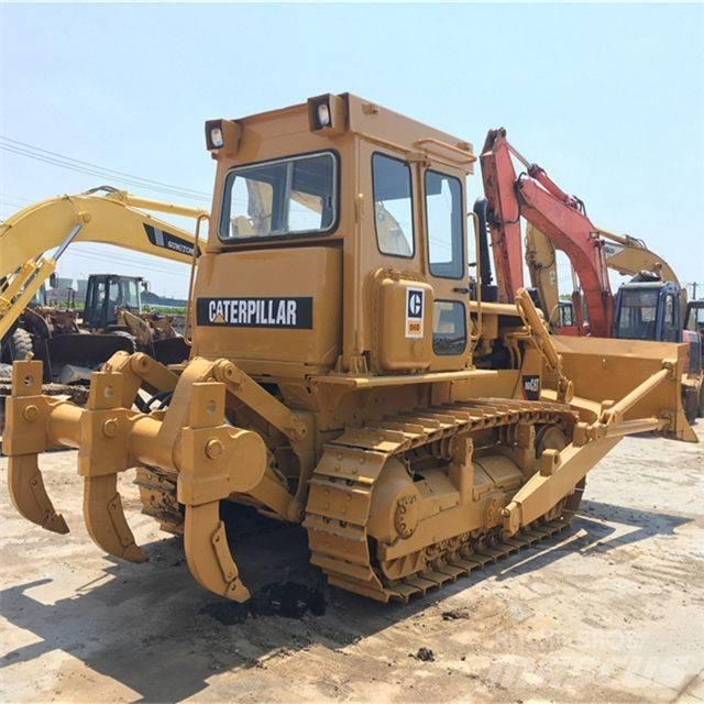 CAT D 6 D Pásové dozéry