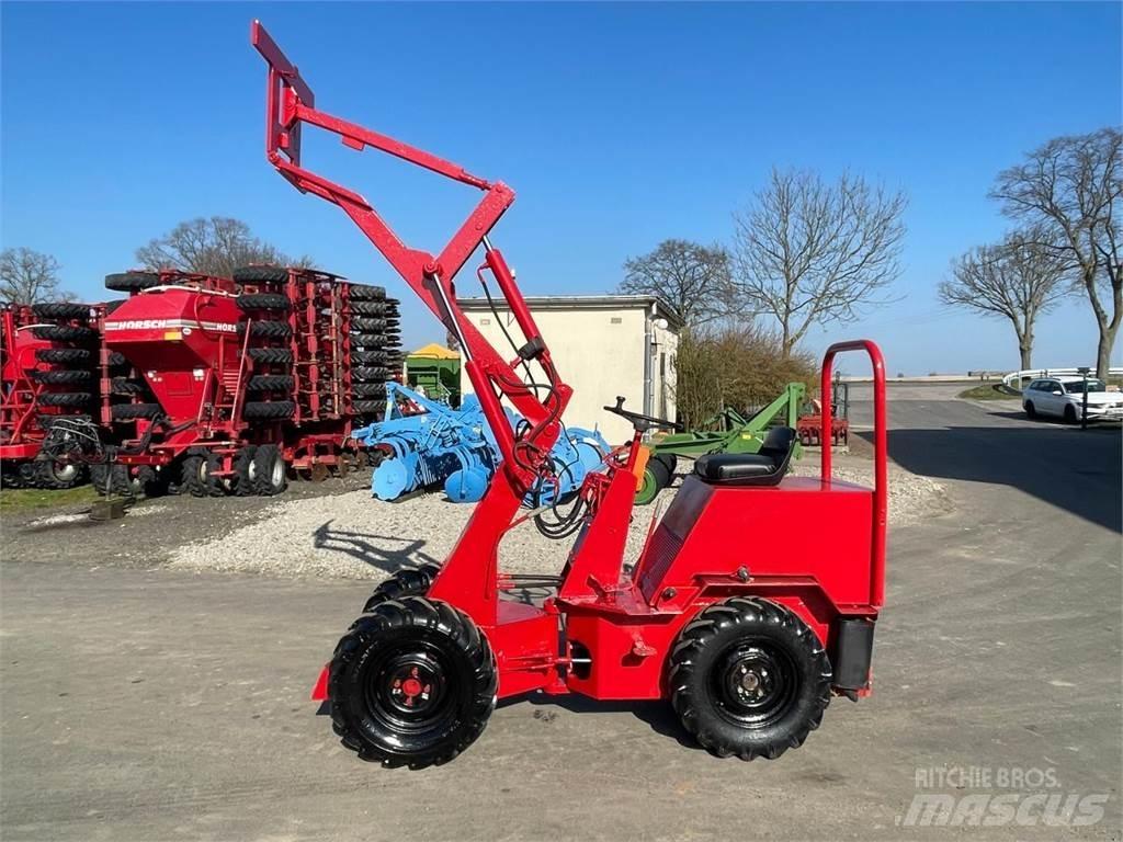 Weidemann 1302 Mininakladače